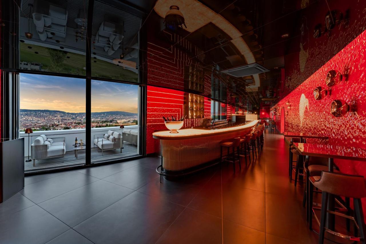 Five Zurich - Luxury City Resort المظهر الخارجي الصورة Skyline Bar