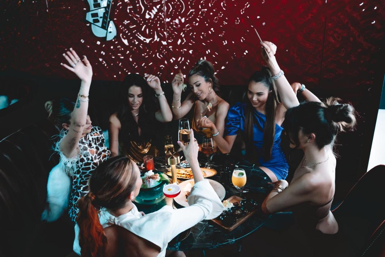 Five Zurich - Luxury City Resort المظهر الخارجي الصورة Bachelorette party